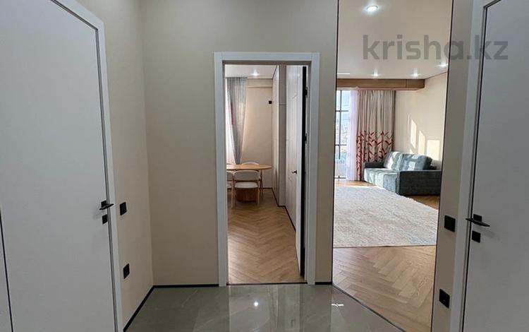 3-комнатная квартира · 97 м² · 7/10 этаж, 14-й мкр 2 за 53 млн ₸ в Актау — фото 2