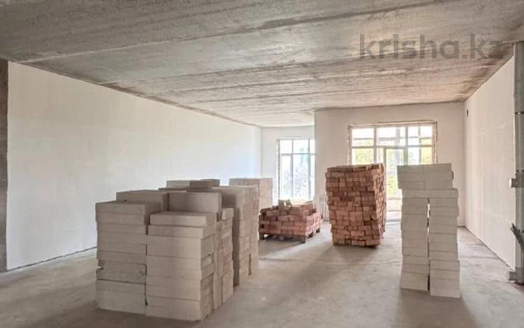 5-комнатная квартира · 147.2 м² · 3/6 этаж, мкр Михайловка , Касыма Аманжолова 96/3 за ~ 56.4 млн ₸ в Караганде, Казыбек би р-н — фото 8