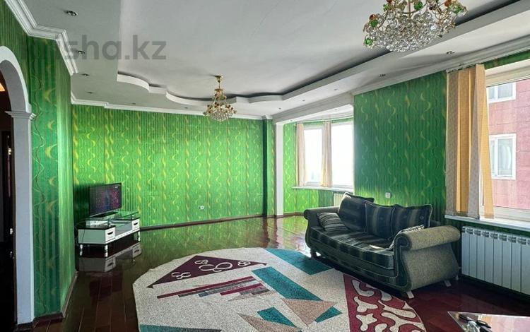 2-комнатная квартира · 79.7 м² · 5/9 этаж, Мичурина 23/А за 49 млн ₸ в Караганде, Казыбек би р-н — фото 2