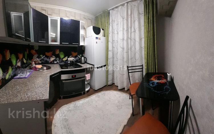 2-комнатная квартира · 50 м² · 1/5 этаж, Мызы 23 за 12 000 ₸ в Усть-Каменогорске, Ульбинский — фото 4