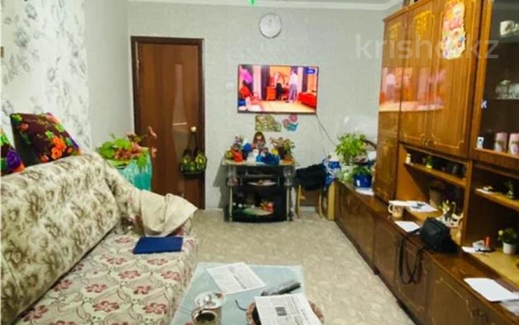 2-комнатная квартира · 46 м² · 5/5 этаж, Майкудук, 14й микрорайон 7 за 8.5 млн ₸ в Караганде, Алихана Бокейханова р-н — фото 2