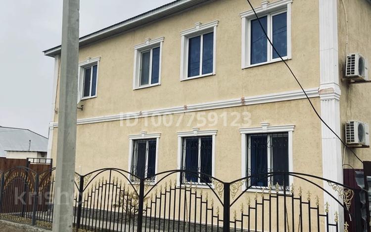 Часть дома · 6 комнат · 250 м² · 10 сот., мкр Оркен, Едил 2 — Сагынгали садиков за ~ 80 млн 〒 в Атырау — фото 3