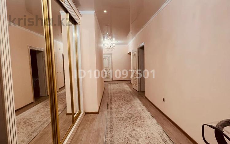 2-бөлмелі пәтер · 103 м² · 3/12 қабат, мкр Шугыла, Жуалы 29, бағасы: 48 млн ₸ в Алматы, Наурызбайский р-н — фото 2