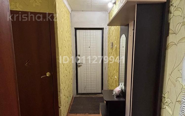 2-бөлмелі пәтер · 44 м² · 1/5 қабат, Майкудук, 16й микрорайон 5 — Школа 76, бағасы: 12 млн ₸ в Караганде, Алихана Бокейханова р-н — фото 3