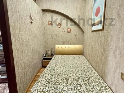 4-бөлмелі пәтер · 171 м² · 7/10 қабат, Достык 112, бағасы: 185 млн ₸ в Алматы, Медеуский р-н