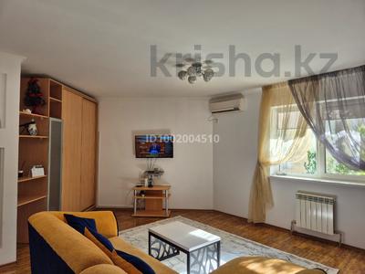 Аренда квартир в Атырауской обл.: 3-комнатная квартира · 80.4 м² · 2/9 этаж, мкр Сары Арка, Мкрн.Сары-Арка 40 — Кулманова-Молдагуловой за 280 000 〒 3-комнатная квартира · 80.4 м² · 2/9 этаж, мкр Сары Арка, Мкрн.Сары-Арка 40 — Кулманова-Молдагуловой за 280 000 〒 в Атырау