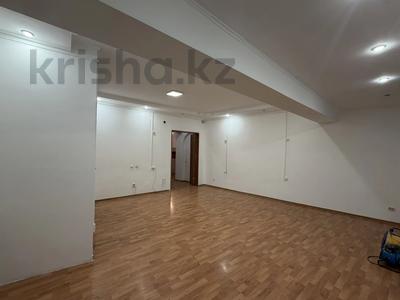 Свободное назначение, офисы, магазины и бутики, салоны красоты, медцентры и аптеки, образование, развлечения · 90 м² за 900 000 ₸ в Алматы, Алмалинский р-н
