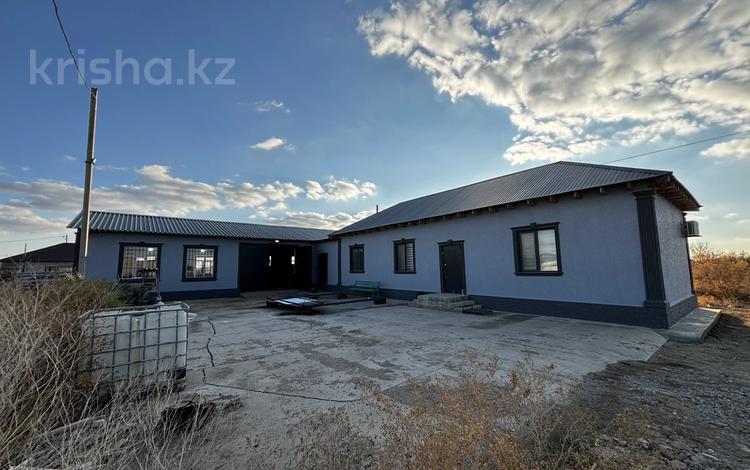 Отдельный дом · 3 комнаты · 174 м² · 10 сот., мкр Коктем, СО Акжайык-Тендик 219 — Трасса Атырау - Уральск за 22.9 млн ₸ — фото 2
