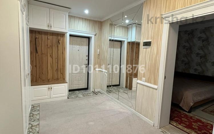 3-комнатная квартира · 90 м² · 5/12 этаж, Сарайшык 34 за 55 млн ₸ в Астане, Есильский р-н — фото 2