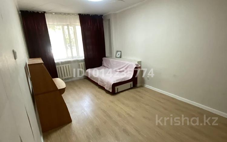 1-комнатная квартира · 32 м² · 1/5 этаж, Желтоксан 32/2 — Богенбай батыра, Бейбитшилик, Желтоксан за 13.5 млн ₸ в Астане, Сарайшык р-н — фото 2