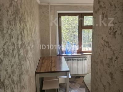 2-бөлмелі пәтер · 48.8 м² · 3/5 қабат, мкр Юго-Восток, Юго-восток, строителей 21, бағасы: 160 000 ₸ в Караганде, Казыбек би р-н