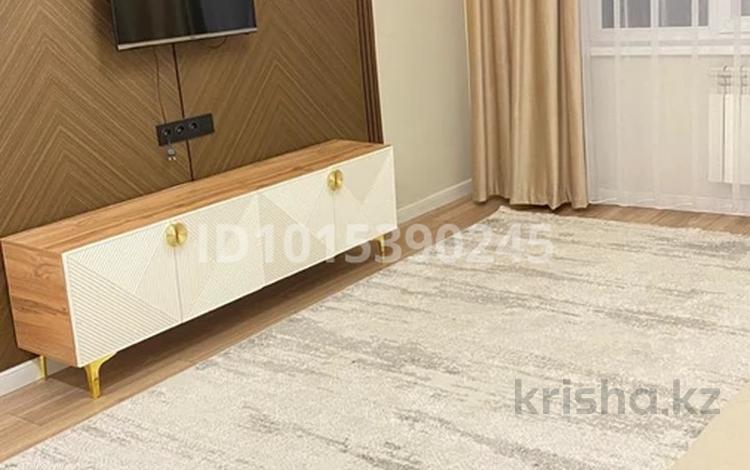 1-комнатная квартира · 40 м² · 1/5 этаж, мкр Аксай-5 10 за 250 000 ₸ в Алматы, Ауэзовский р-н — фото 2