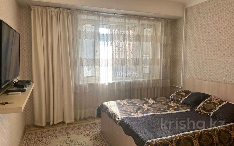 1-бөлмелі пәтер · 30 м² · 4/5 қабат, Жибек жолы/Кунаева 68 — улица Жибек Жолы угол Кунаева, бағасы: 13 000 〒 в Алматы, Медеуский р-н — фото 2