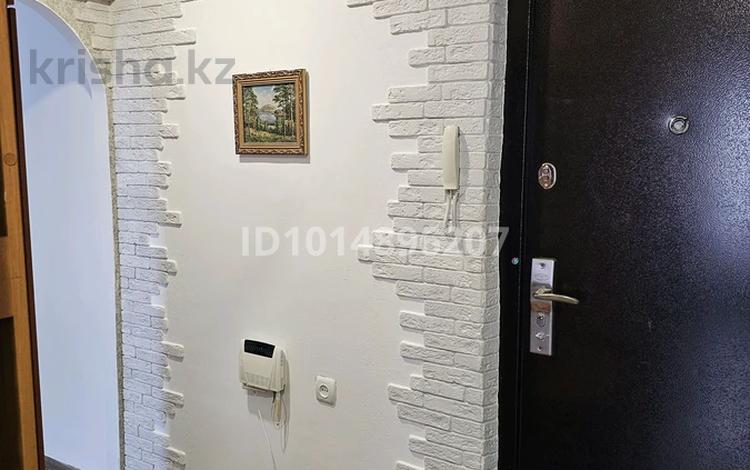 1-комнатная квартира · 32 м² · 5/5 этаж, мкр №6 11 за 200 000 ₸ в Алматы, Ауэзовский р-н — фото 2