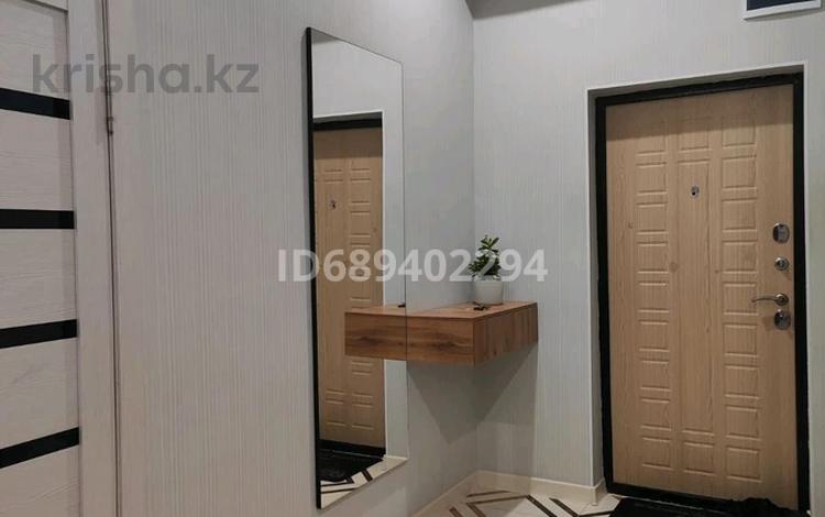 3-комнатная квартира, 110 м², 7/10 этаж, 16-й мкр 93