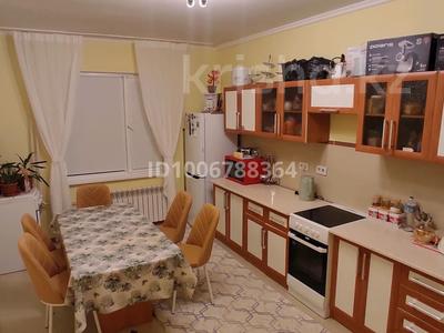 2-бөлмелі пәтер · 73.9 м² · 16/16 қабат, мкр. Алмагуль, Алмагуль 23 — Рядом роддом, остановка,Дина базар, рестораны, бағасы: 18 млн ₸ в Атырау