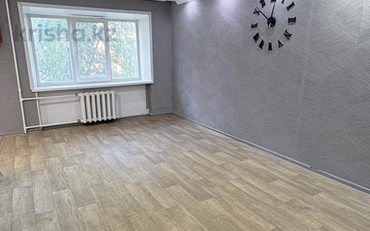 2-комнатная квартира · 44 м², Назарбаева 38 за 15.4 млн ₸ в Усть-Каменогорске — фото 2