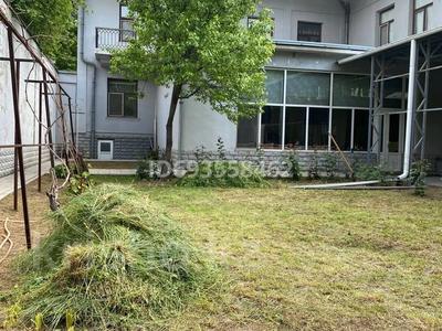 Жеке үй · 8 бөлме · 350 м² · 8 жүзд., Жаркымбекова 12, бағасы: 150 млн ₸ в Шымкенте, Абайский р-н