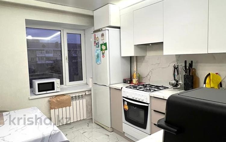 3-бөлмелі пәтер · 61 м² · 3/9 қабат, Сазда-1, Абулхаир хана, бағасы: 25 млн ₸ в Актобе — фото 2