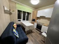4-комнатная квартира · 100 м² · 2/5 этаж, Жандарбекова 109 за 500 000 ₸ в Алматы, Алмалинский р-н