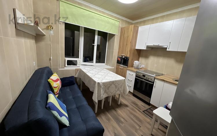 4-бөлмелі пәтер · 100 м² · 2/5 қабат, Жандарбекова 109, бағасы: 500 000 ₸ в Алматы, Алмалинский р-н — фото 35