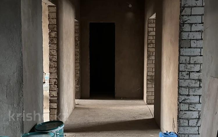 4-бөлмелі пәтер · 140 м² · 1/5 қабат, мкр. Алтын орда, ораза татеулы 100в, бағасы: 43 млн ₸ в Актобе — фото 4