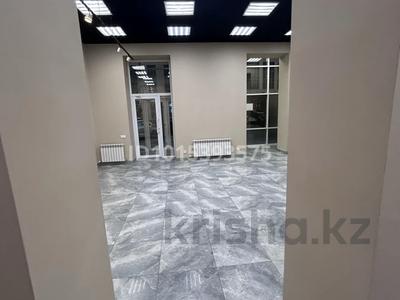 Свободное назначение, офисы, магазины и бутики, салоны красоты, фитнес и спорт, медцентры и аптеки, образование, развлечения, конференц-залы, кабинеты и рабочие места · 78 м² за 650 000 ₸ в Астане, Есильский р-н