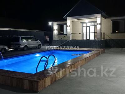 Отдельный дом · 5 комнат · 160 м² · 8 сот., Курмангазы 43 — Ауэзова за 550 000 ₸ в Конаеве