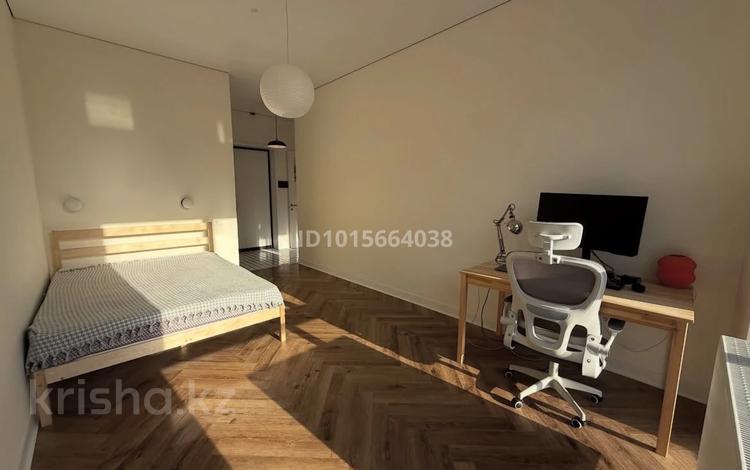 1-бөлмелі пәтер · 40 м² · 2/9 қабат, Абая — Абая Розыбакиева, бағасы: 350 000 ₸ в Алматы, Бостандыкский р-н — фото 2