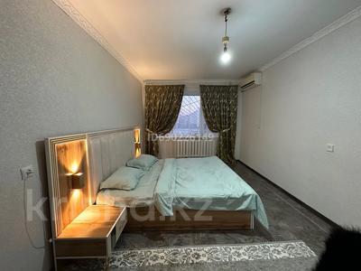 1-комнатная квартира · 32 м² · 2/5 этаж, Жалантос Бахадур 1 — Абая за 12 000 〒 в 