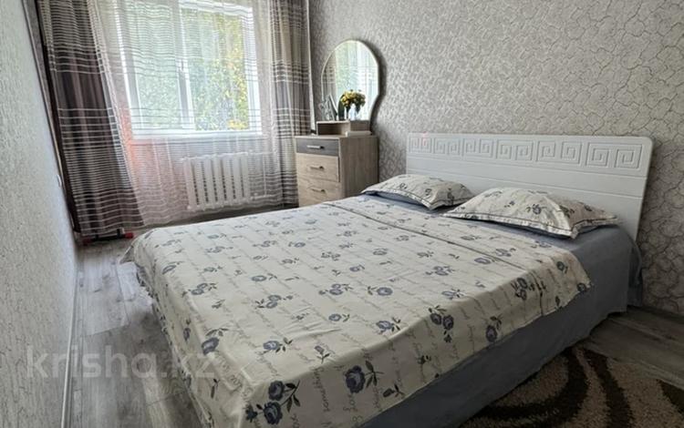 2-бөлмелі пәтер · 45 м² · 2/5 қабат, Тургенева 68 — Шамши калдаякова, бағасы: 12 000 ₸ в Актобе — фото 2