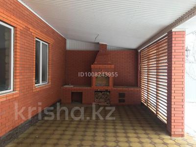 Отдельный дом · 7 комнат · 300 м² · 9 сот., мкр Самал, Карабура за 97 млн ₸ в Атырау