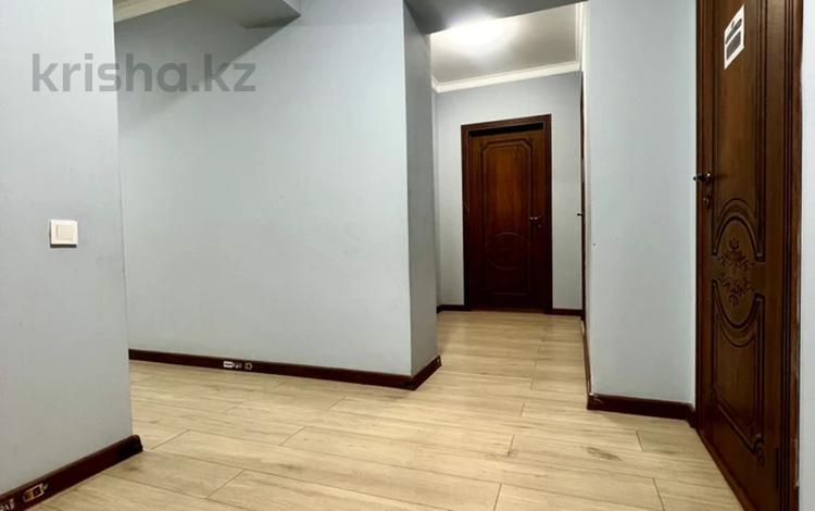 3-комнатная квартира · 130 м² · 4/19 этаж, Брусиловского 169 — Уг.Шакарима за 250 000 ₸ в Алматы, Алмалинский р-н — фото 3