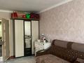 2-комнатная квартира · 45.8 м² · 4/5 этаж, мкр Жансая 36 — Тез арада 2 болмели патер сатылады 4 ши этаж угловой емес район оте жаксы тыныш остановка жакын жанында 2. балабакша бар мектеп бар Уй курдели жондеуден откен, кыста оте жылы жазда салкын, терезелер пластик,касында супермаркет Корзинка бар за 14.5 млн ₸ в Таразе — фото 2