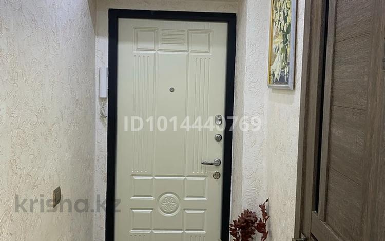 2-комнатная квартира · 40 м² · 2/3 этаж, мкр Коктем-1 8 за 350 000 ₸ в Алматы, Бостандыкский р-н — фото 2