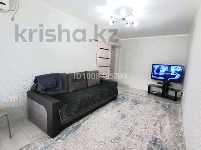2-комнатная квартира · 48 м² · 3/4 этаж, проспект Назарбаева — Ост Юбилейная проспект Назарбаева ул маншук маметова за 15 000 ₸ в Уральске