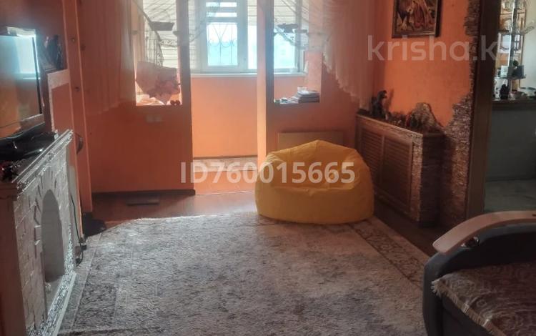 3-бөлмелі пәтер · 72.5 м² · 5/5 қабат, 12-й мкр 49, бағасы: 20 млн ₸ в Актау — фото 2