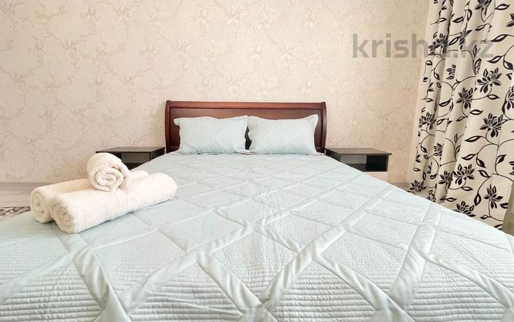 2-бөлмелі пәтер · 80 м² · 8/8 қабат, Валиханова 13-Б, бағасы: 17 000 ₸ в Атырау — фото 7