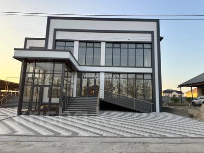 Еркін, кеңселер, дүкендер мен бутиктер, қоймалар, қоғамдық тамақтану орны, сұлулық салондары, ауыл шаруашылығы, монша, қонақ үй және демалыс орындары, фитнес және спорт, медорталықтар мен дәріханалар, білім орталықтары, ойын-сауық, кабинеттер және жұмыс орындары · 500 м², бағасы: 1 млн ₸ в Шымкенте, Каратауский р-н