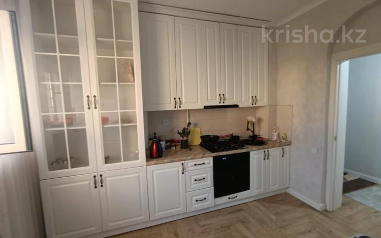 4-комнатная квартира · 95 м² · 6/9 этаж, мкр Жетысу-1 за 69 млн ₸ в Алматы, Ауэзовский р-н — фото 5