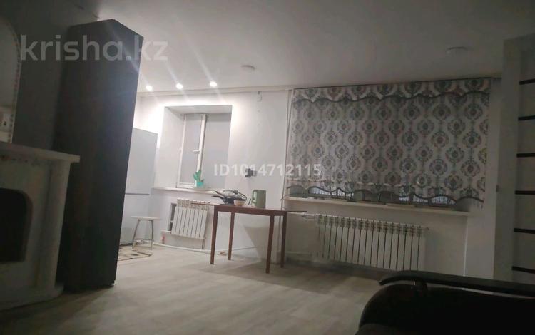 2-комнатная квартира · 44 м² · 1/3 этаж, Сатпаева 72 за 10 млн ₸ в Жезказгане — фото 2