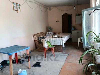 Отдельный дом · 11 комнат · 180 м² · 30 сот., Кошеней(Фурманова) 112 — Абая Кошеней за 80 млн 〒 в Таразе