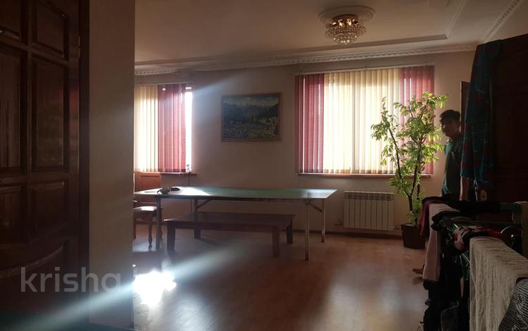 Отдельный дом · 4 комнаты · 200 м² · 4 сот., Байтурсынова 30 — Алимбетова за 1 млн ₸ в Шымкенте, Аль-Фарабийский р-н — фото 2
