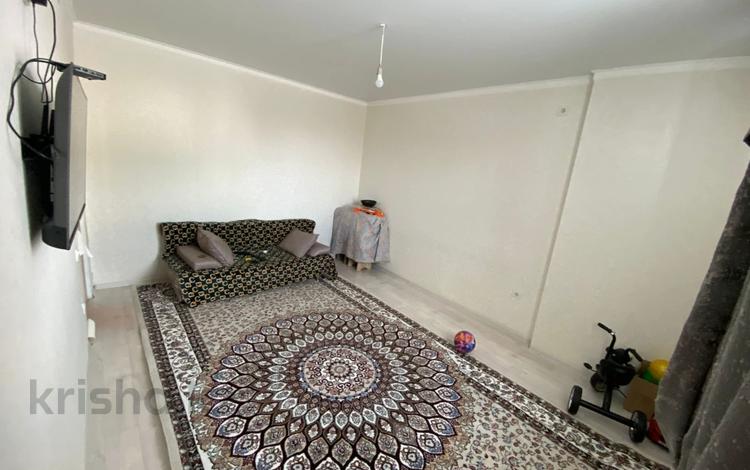 1-бөлмелі пәтер · 40 м² · 1/5 қабат, мкр. Алтын орда, бағасы: 15.5 млн ₸ в Актобе — фото 2