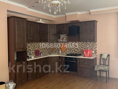 3-комнатная квартира · 167 м² · 1/4 этаж, Старый город, Шернияза 39 — Поликлиник Айгерим, напротив Акации за 250 000 〒 в Актобе