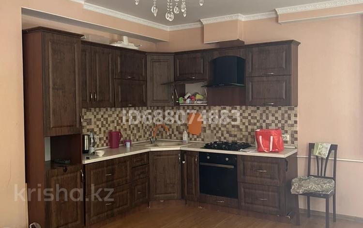 3-бөлмелі пәтер · 167 м² · 1/4 қабат, Старый город, Шернияза 39 — Поликлиник Айгерим, напротив Акации, бағасы: 250 000 ₸ в Актобе — фото 2