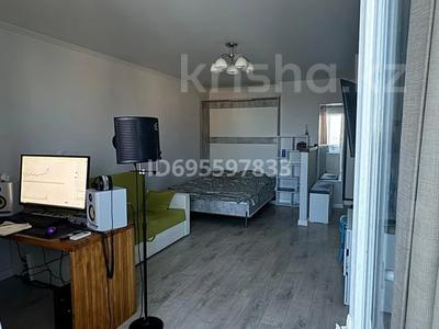 Продажа квартир в Мангистауской обл.: 1-комнатная квартира · 36.3 м² · 7/8 этаж, 5-й мкр 1 за 12 млн 〒 1-комнатная квартира · 36.3 м² · 7/8 этаж, 5-й мкр 1 за 12 млн 〒 в Актау