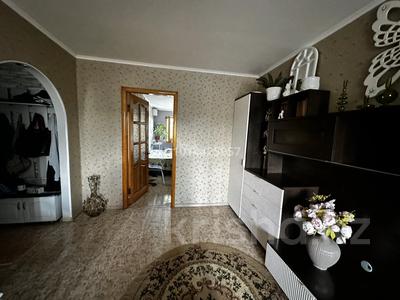2-комнатная квартира · 46 м² · 5/5 этаж, мкр Айгуль, С.Тюленина 1/6 за 14 млн ₸ в Уральске