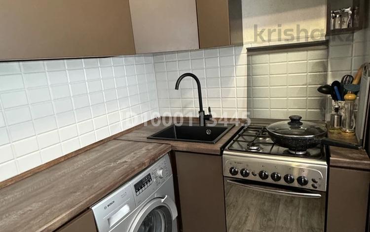 1-бөлмелі пәтер · 33 м² · 5/5 қабат, Айнабұлақ-3 ш/а. 93, бағасы: 24 млн ₸ в Алматы, Жетысуский р-н — фото 2