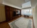 4-комнатная квартира · 110 м² · 3/5 этаж, мкр №10, Жандосова 57 — Жандосова - Берегового за 450 000 〒 в Алматы, Ауэзовский р-н — фото 7